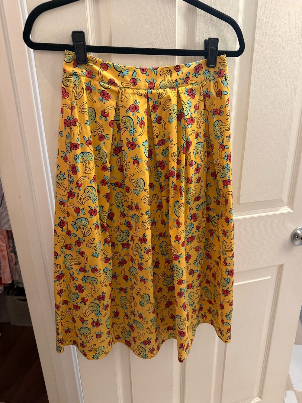 NWT HVN Hope Cotton Pleated Skirt in Yellow Tropical Fruit